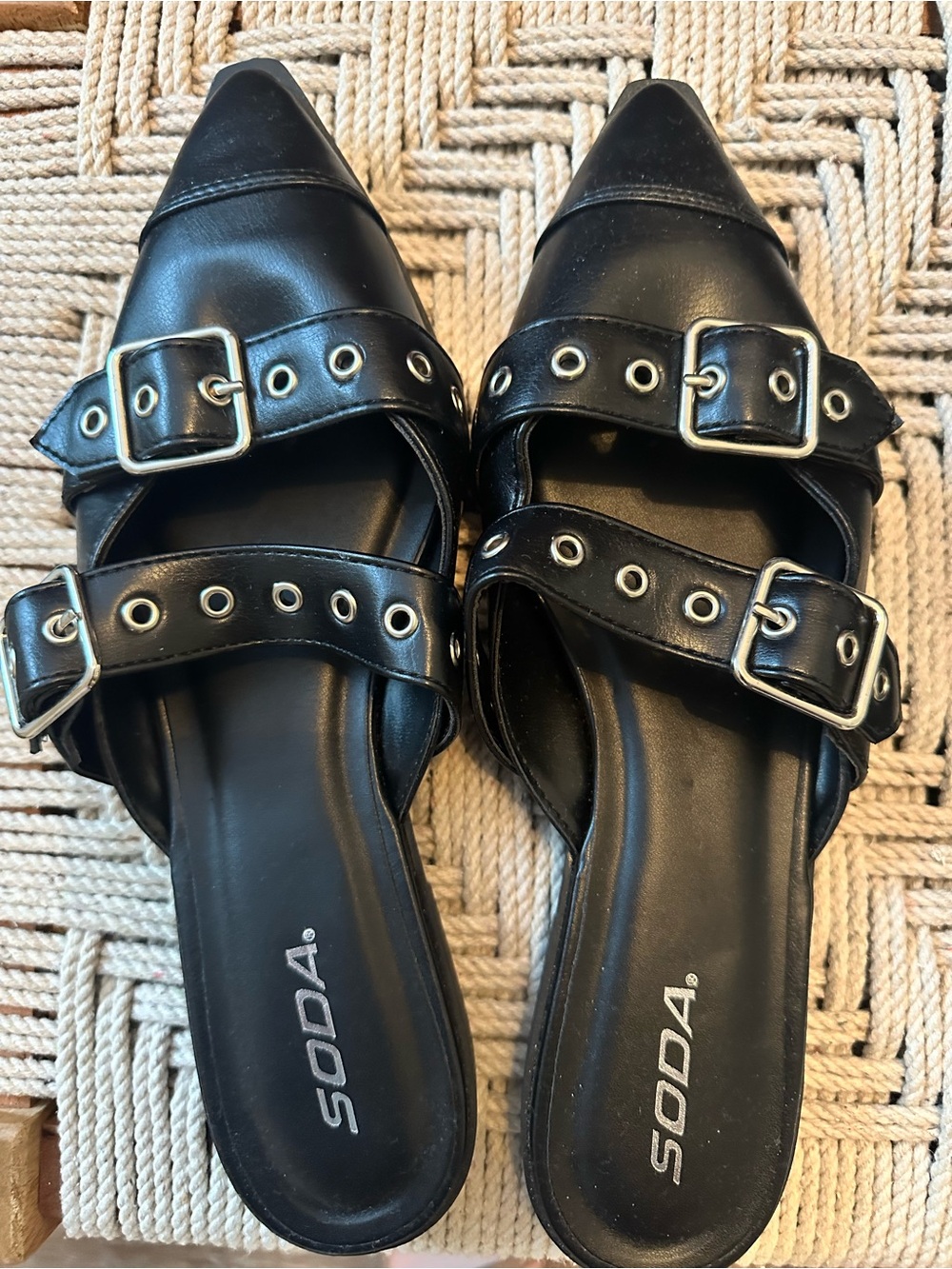 SODA Black Pointed Double-Buckle Mule